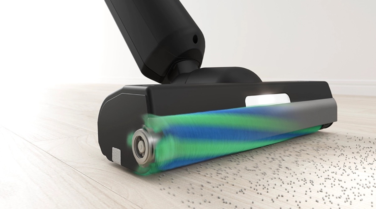 壁や家具のキワも掃除しやすい「端までブラシ」