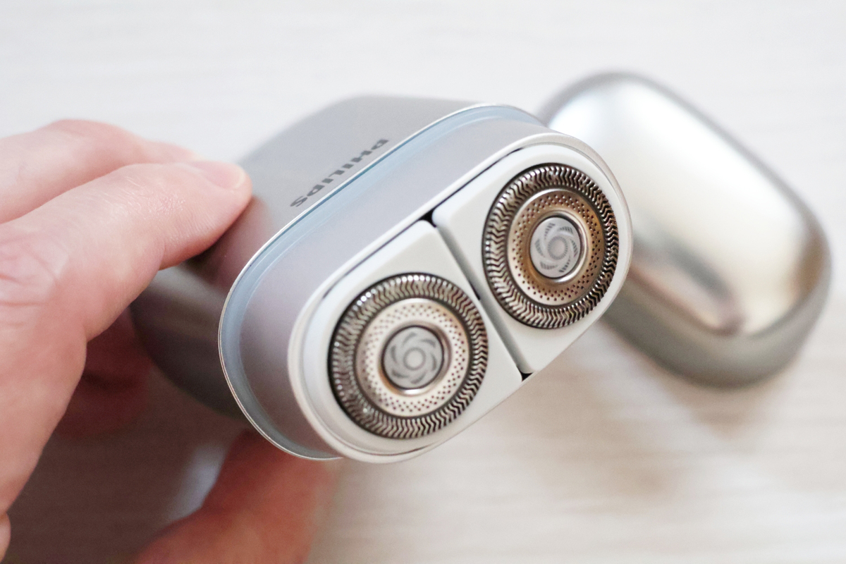 フィリップスの「コンパクトシェーバー 700シリーズ」を使ってみました