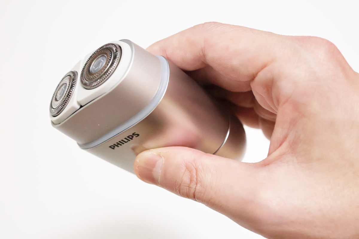 保護キャップを被せた部分も含めて、しっかり握れる設計