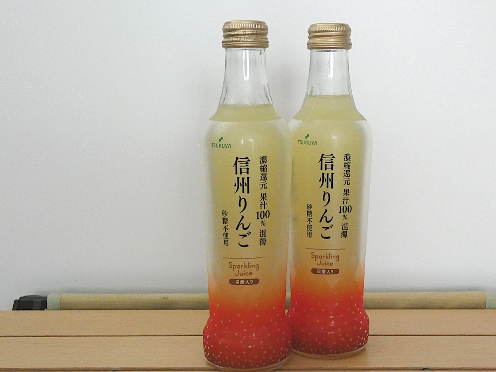 信州りんご100％スパークリングジュース(270ml)。価格は258円