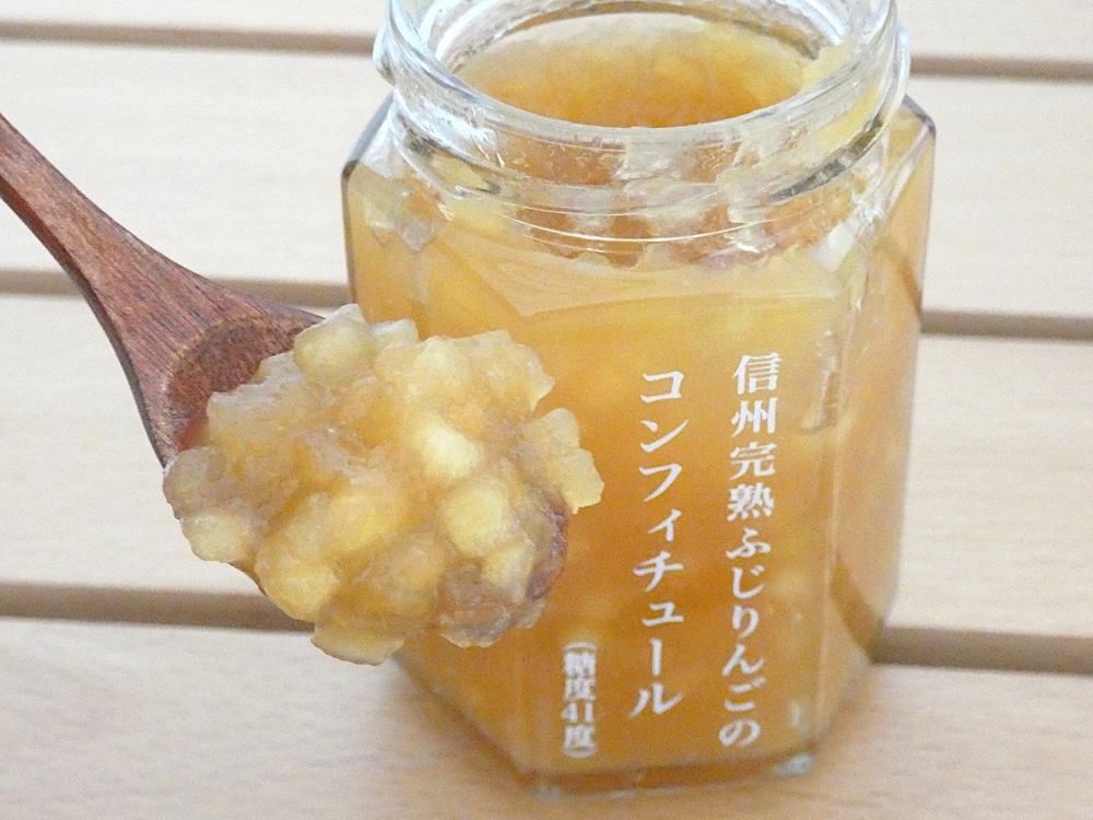 りんご果肉のシャキシャキとした食感を楽しめる