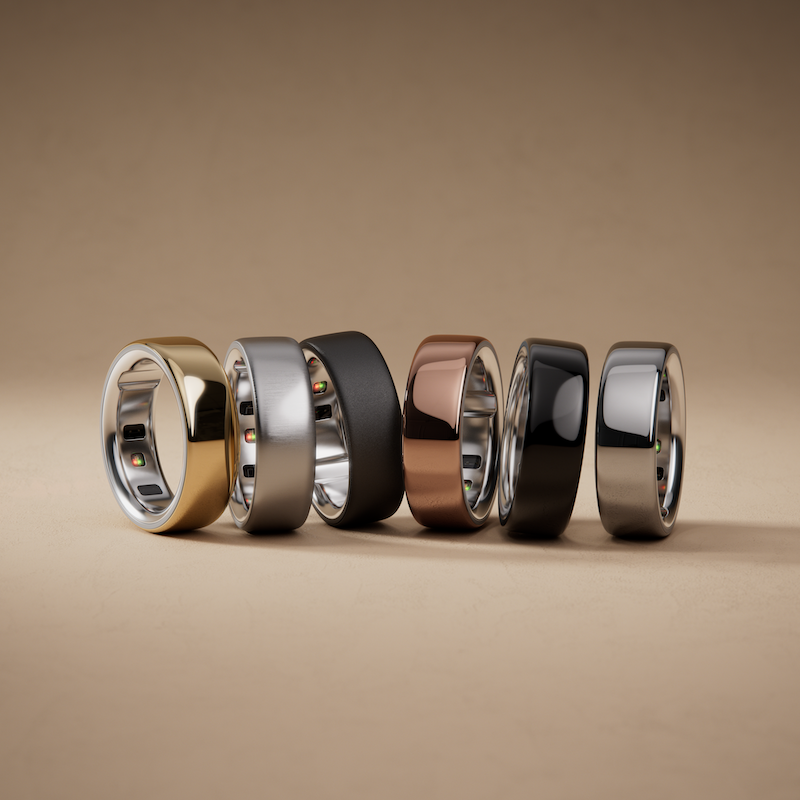 ŌURA「Oura Ring 4」52,800円(Silver、Black)、59,800円(Brushed Silver、Stealth)、74,800円(Gold、Rose Gold)