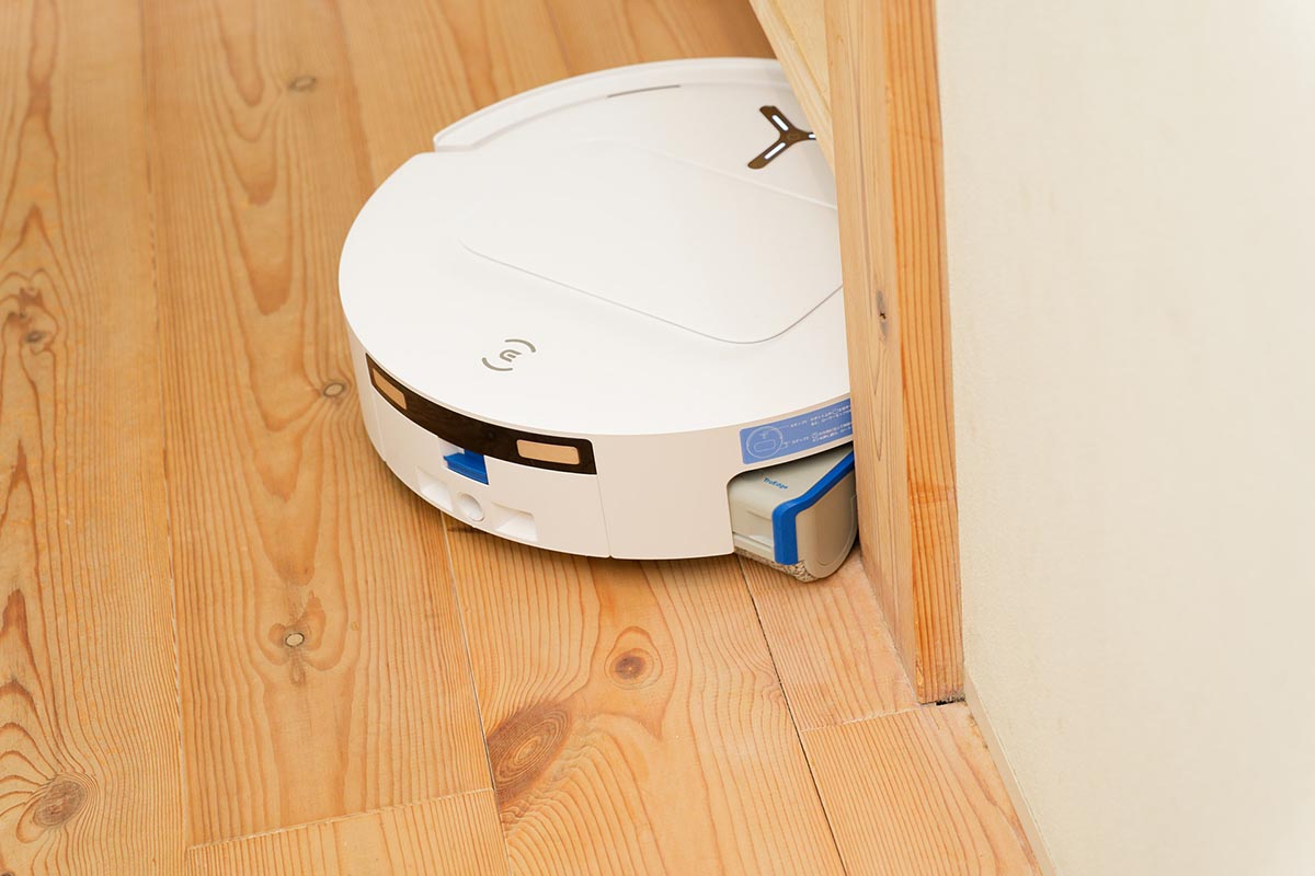 本体と壁の距離に合わせて滑らかに伸縮するローラーモップ