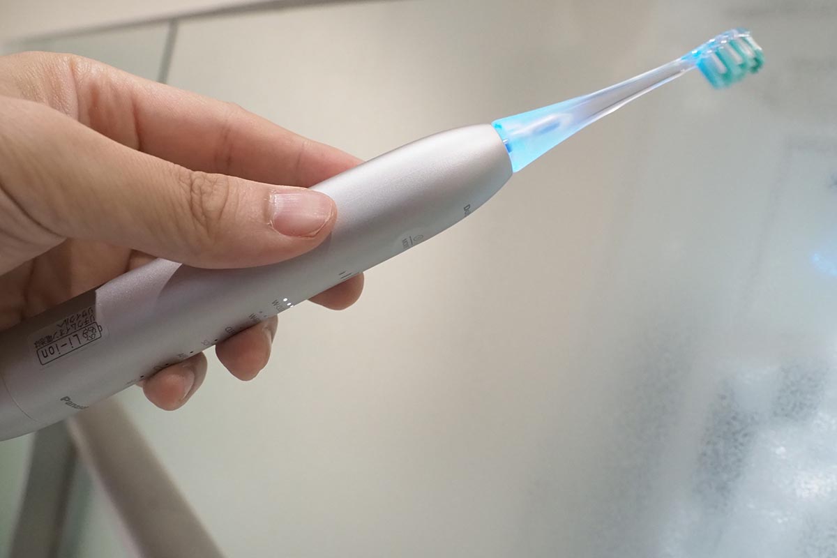 W音波振動ハブラシ スマート ドルツプレミアム EW-DT88