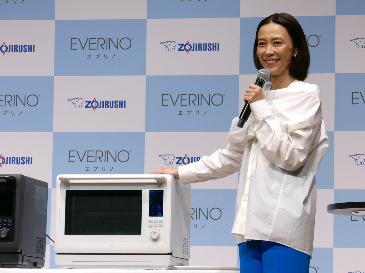 製品CMに出演する木村佳乃さん