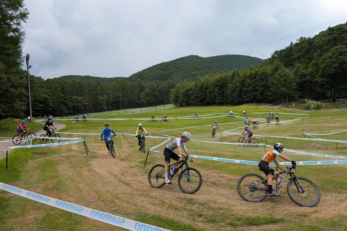 会場ではレンタルバイクを借りられるので、MTBを所有していない人でもレースやツーリングに参加できる