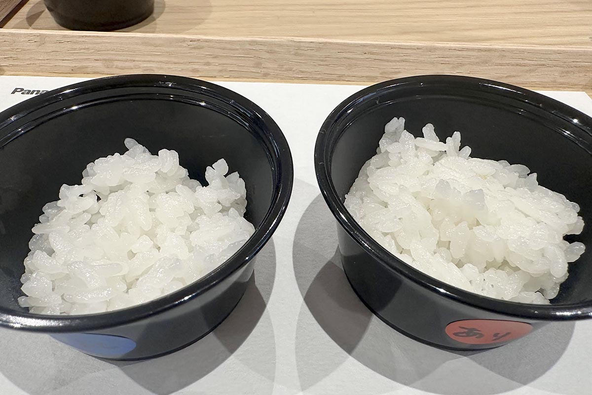 左が「ビストロ匠技AI」機能あり、右がなしのごはん