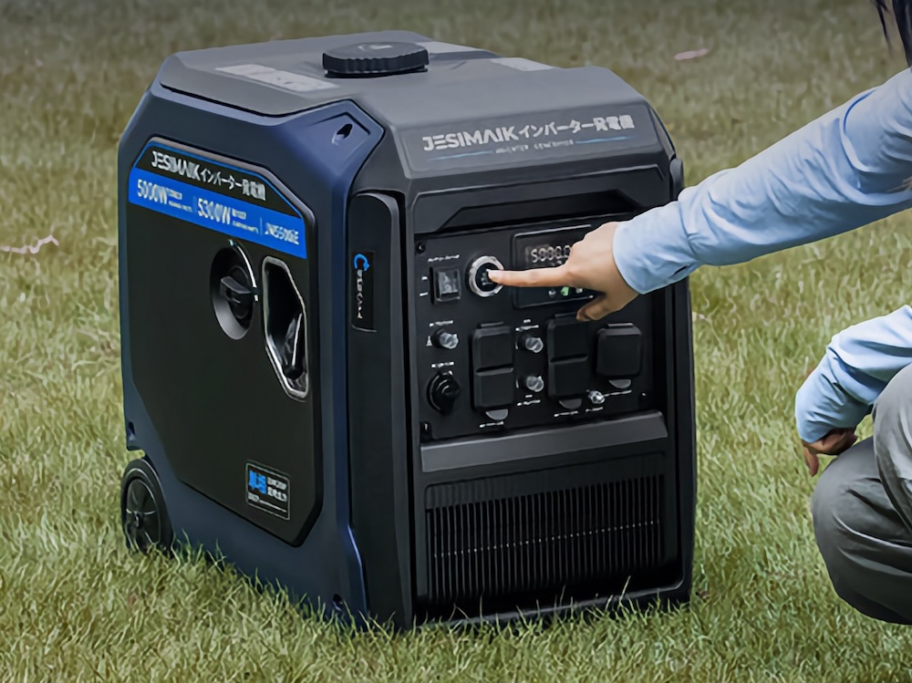 リコイルスターターに加えて、電動スターター機能を搭載