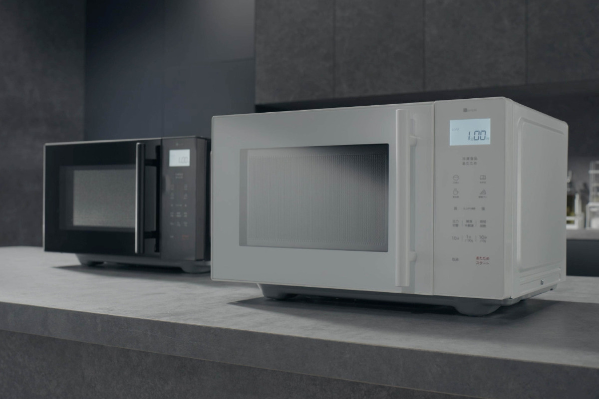 本体カラーはホワイトとブラックの2色展開