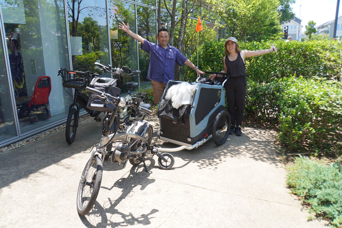 タムタムくんファミリー。試乗したのはバークレンジャーXLを装着したTern(ターン)<a href="https://www.ternbicycles.com/jp/bikes/472/vektron-s10" class="n" target="_blank">「Vektron S10」</a>。折りたたんでコンパクトにもできるミニベロe-bikeです