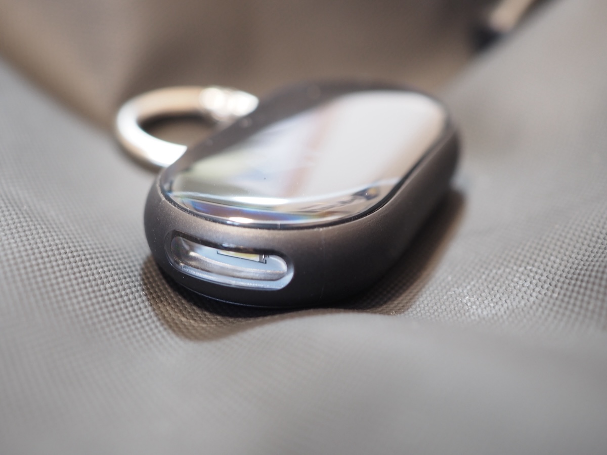 LEDライトを内蔵する