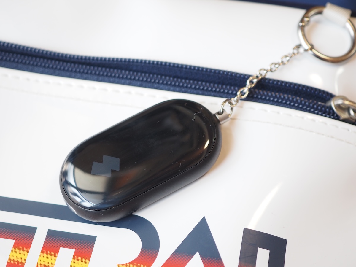 息子の水筒のほか、スイミング用のバッグにも取り付けてみた