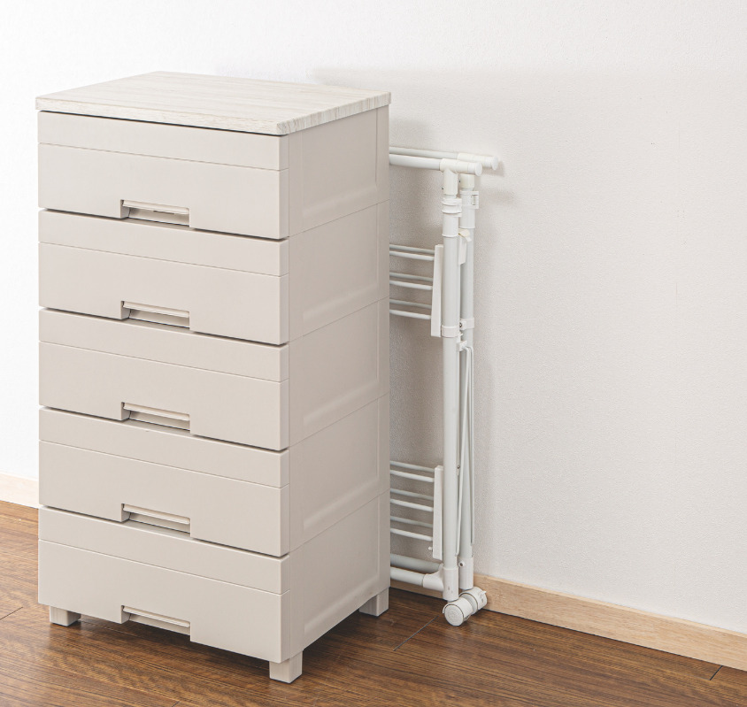 使用後はスリムに折りたためるため、省スペースに収納できる