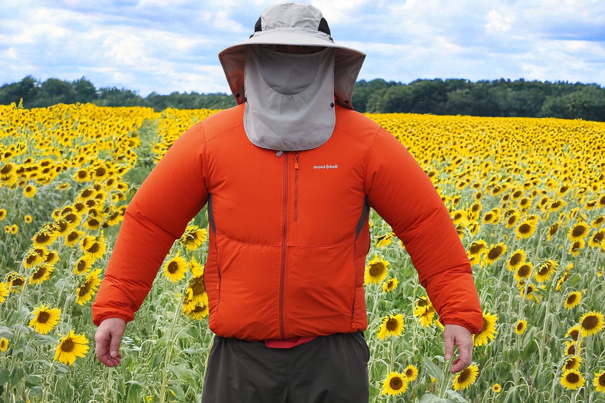 ファン電源を入れた様子(風量最大)。風量は、20/40/60/80/FULLの5段階から選べますが、最大にするとウェアがパンパンに膨らむほどの風量が得られます