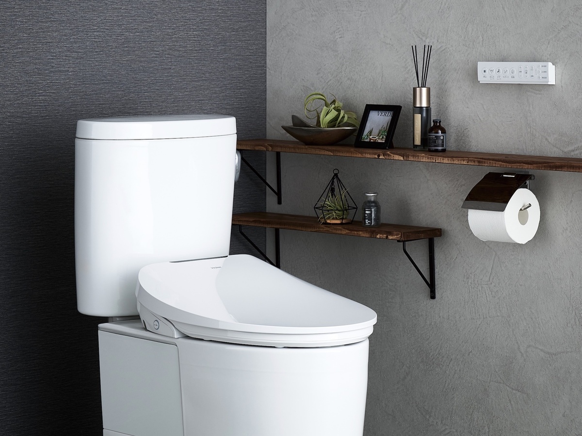 リモコン付き瞬間式温水洗浄便座「JB-SR01A」