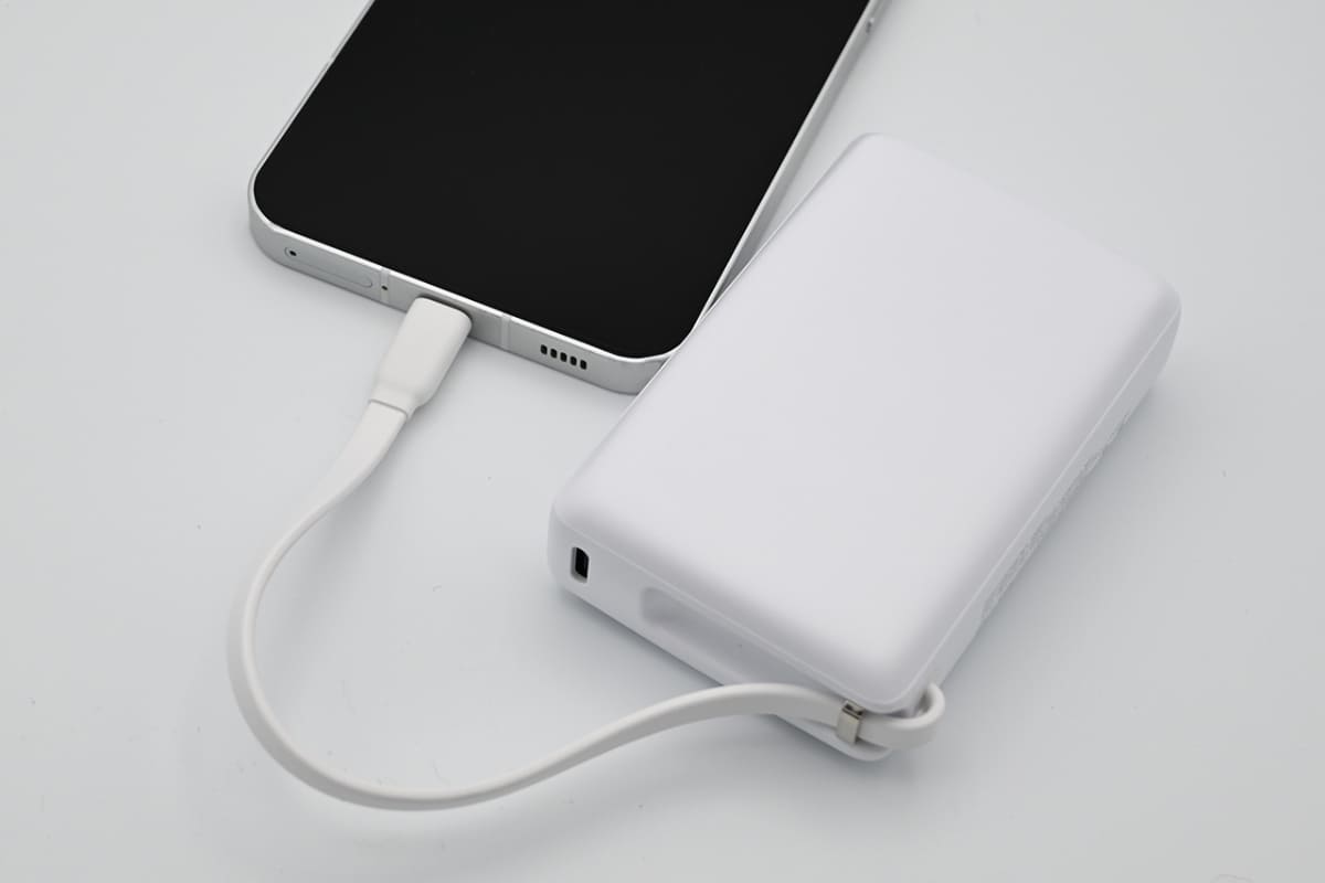 モバイルバッテリーを正しく使用して、事故のリスクを減らしましょう