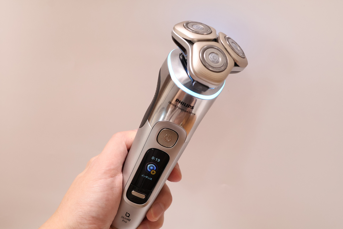 フィリップスの最上位シェーバーをレビューします