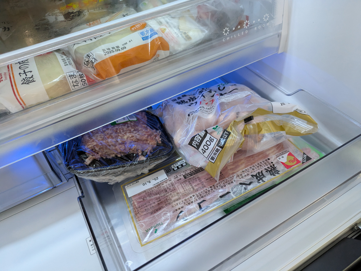 お肉類はすべてチルドルームに収納