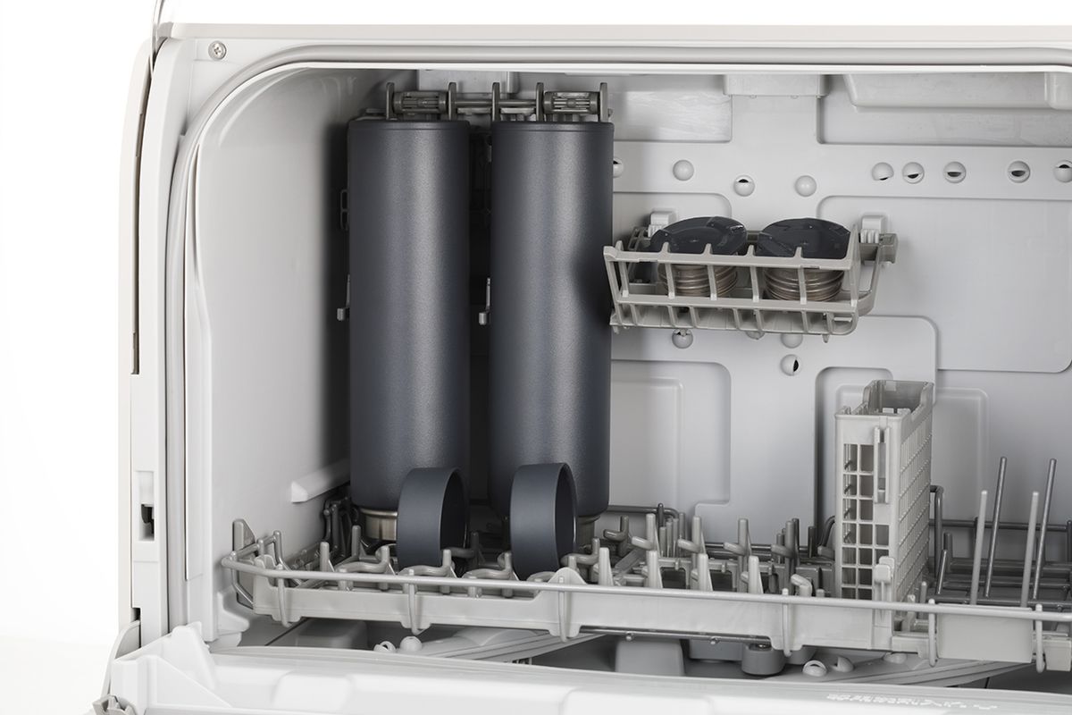 「タンブラー＆ボトルホルダー」を搭載し、マイボトルも洗える