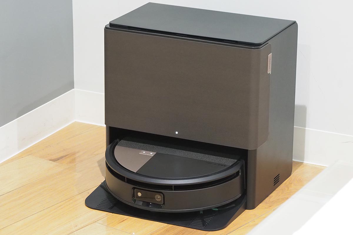 充電ステーションに収まっている状態