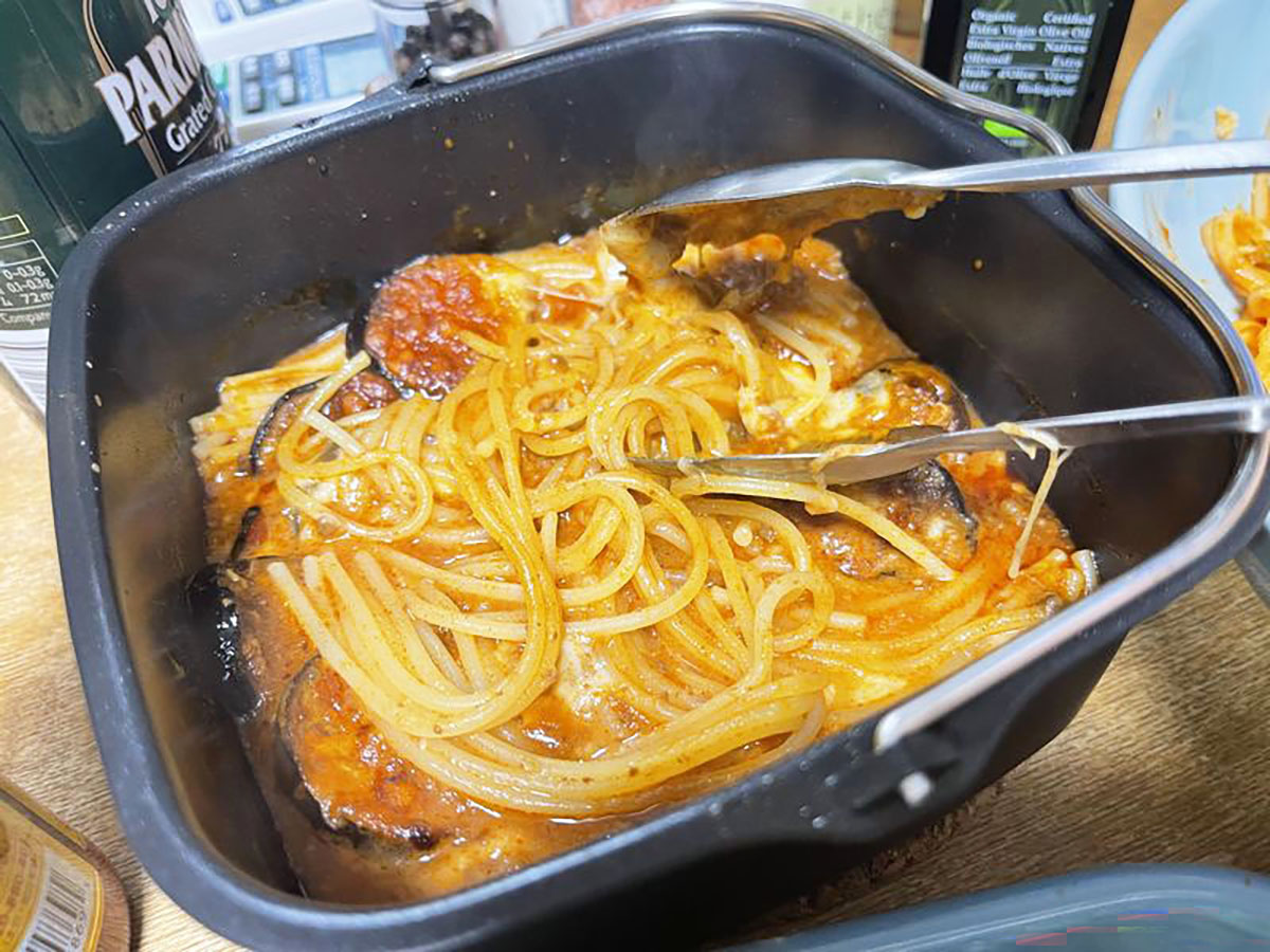 30分後には見事な仕上がりの「なすのボロネーゼ・パスタグラタン」が出来上がった