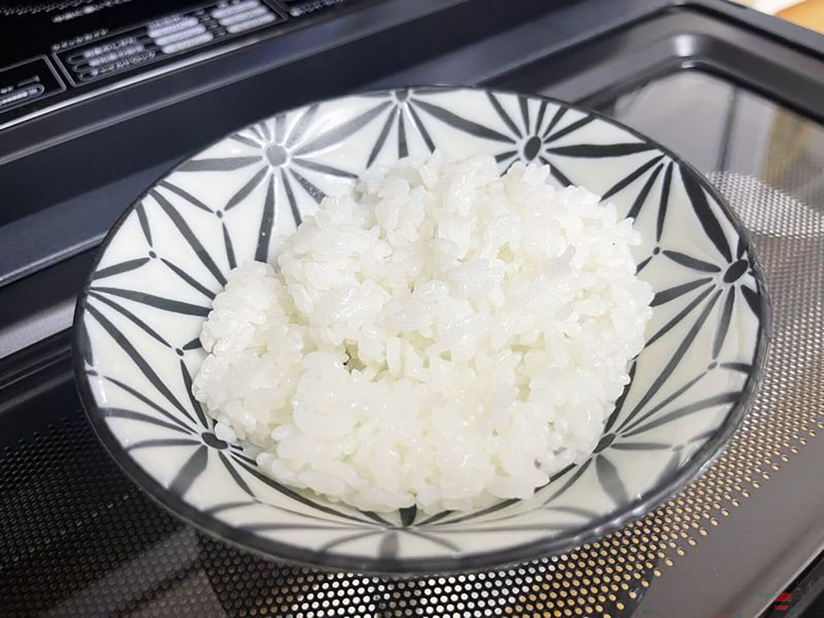 冷凍ごはんが惚れ惚れするくらい絶妙な塩梅に温められて感動!