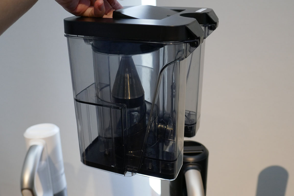 紙パックレス式で消耗品購入の手間がかからない