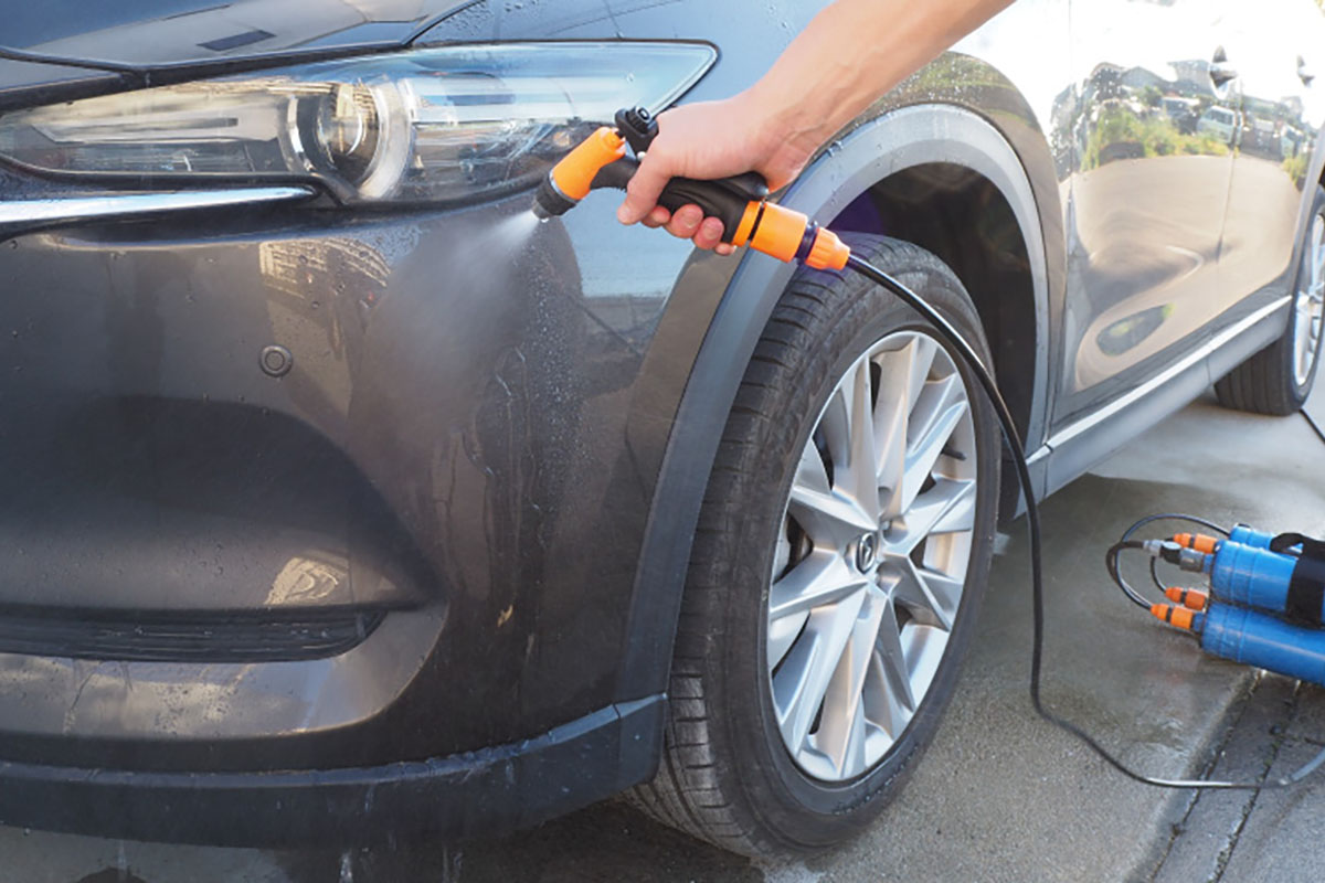 水シミを防ぎ、愛車をピカピカに仕上げられる