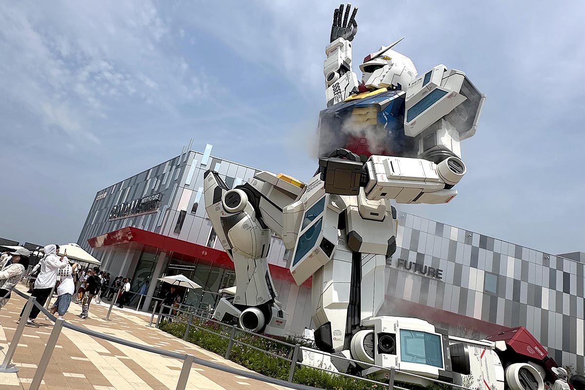 大人気パビリオンのGUNDAM NEXT FUTURE PAVILION