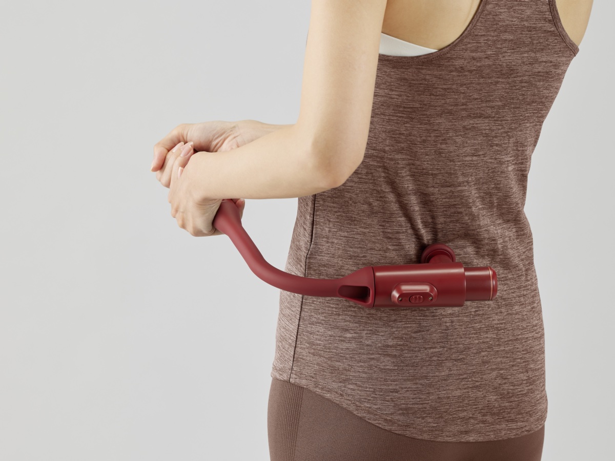 アームがしなり体にフィットする