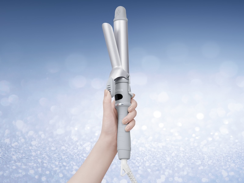 サロニア セラミックカールヘアアイロン 32mmは、100〜210℃で温度調整可能