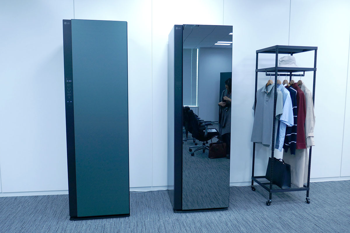 写真左が新モデルの「SC5MNR4G」、右が最上位機の「SC5GMR80H」