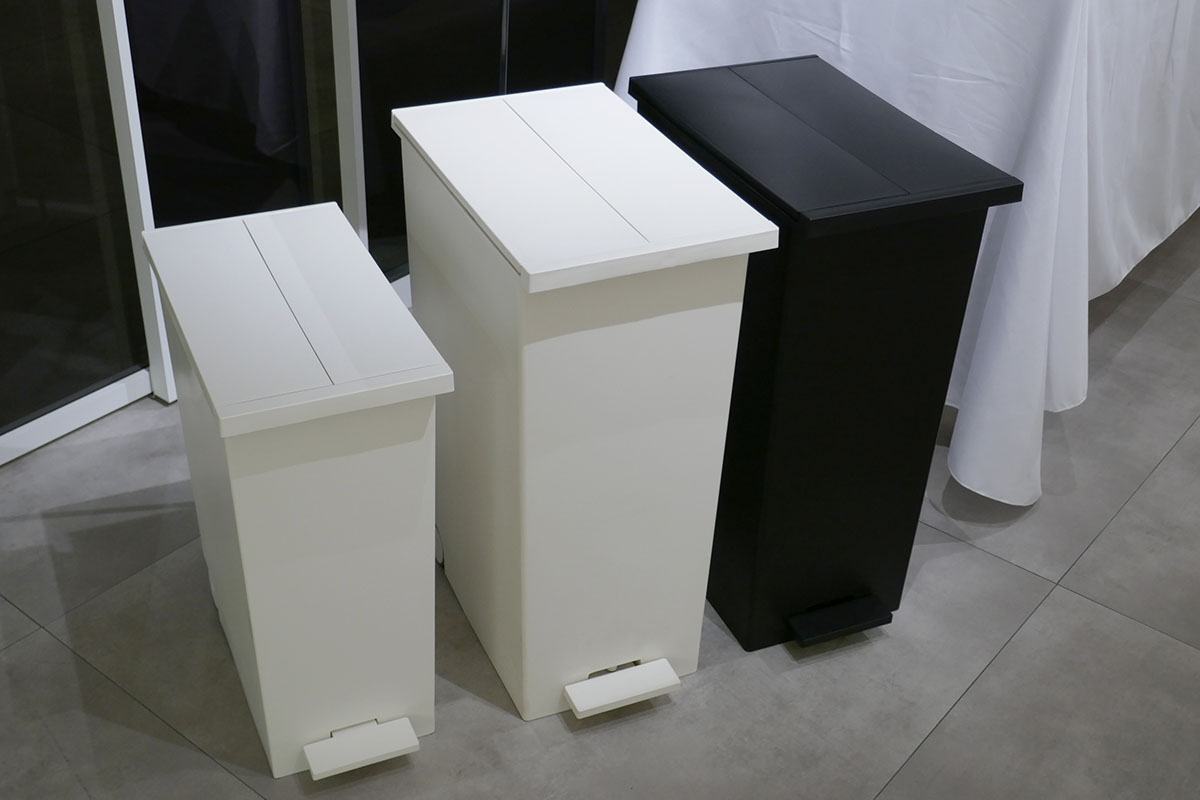 両開きダストボックス