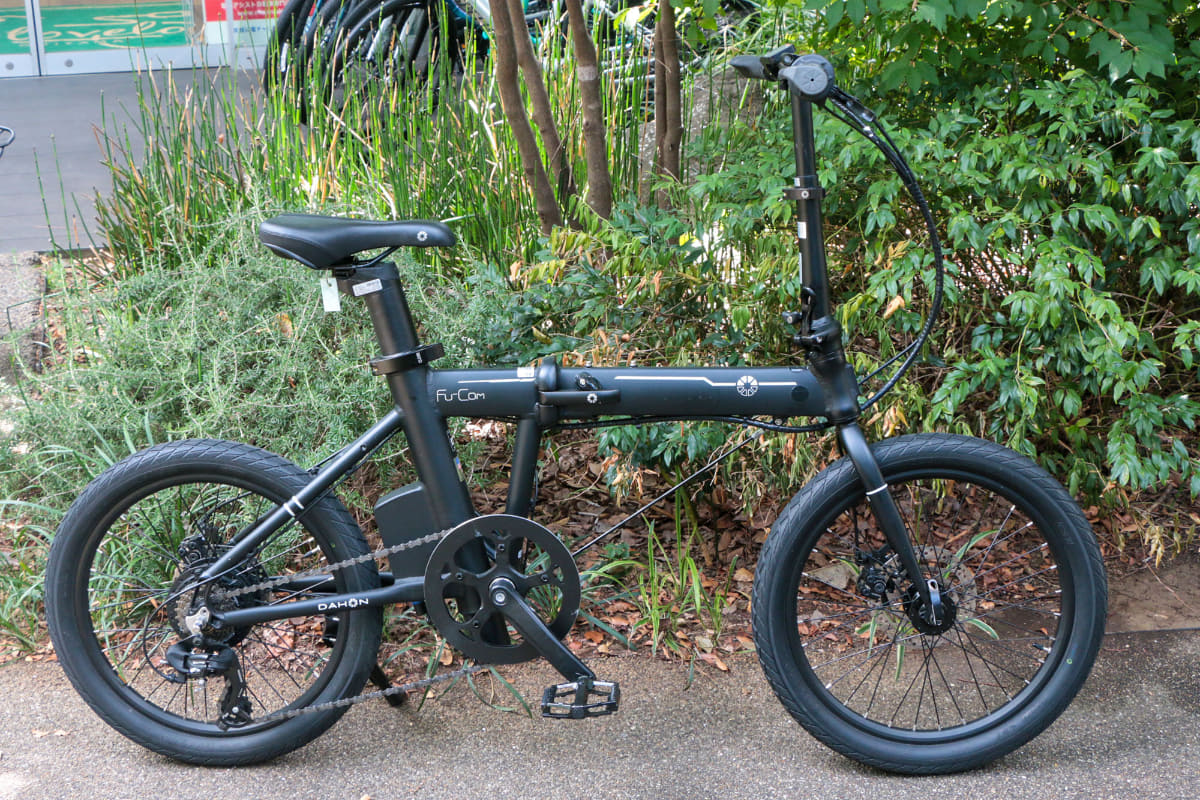 バッテリーの目立たないスマートなデザインが魅力。重量は18.5kg。価格は220,000円