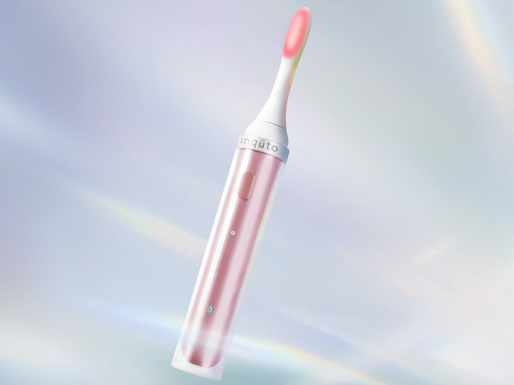 口の中から表情筋にアプローチする美顔器