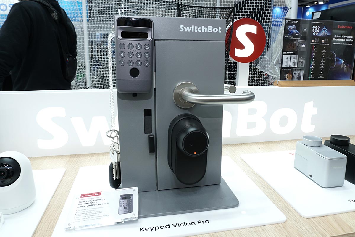 顔認証や暗証番号といった様々な方法でカギに対応してきたSwitchBotが今度は静脈認証にも