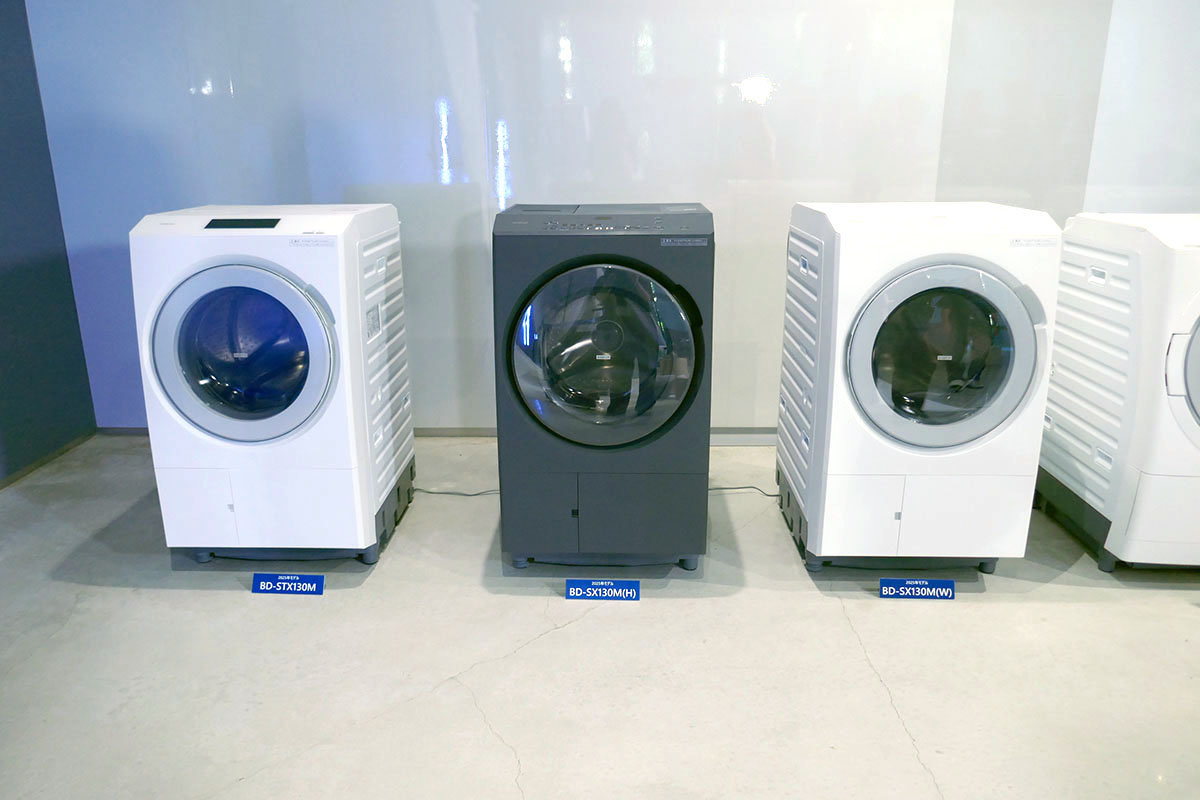 左から「ビッグドラム BD-STX130M」、「BD-SX130M」のダークグレー、ホワイト