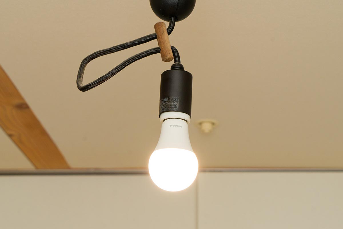 呼び出しがあるとスマート電球が点滅するため、来客がわかりやすい