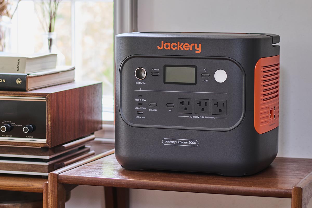 Jackery ポータブル電源 2000 New