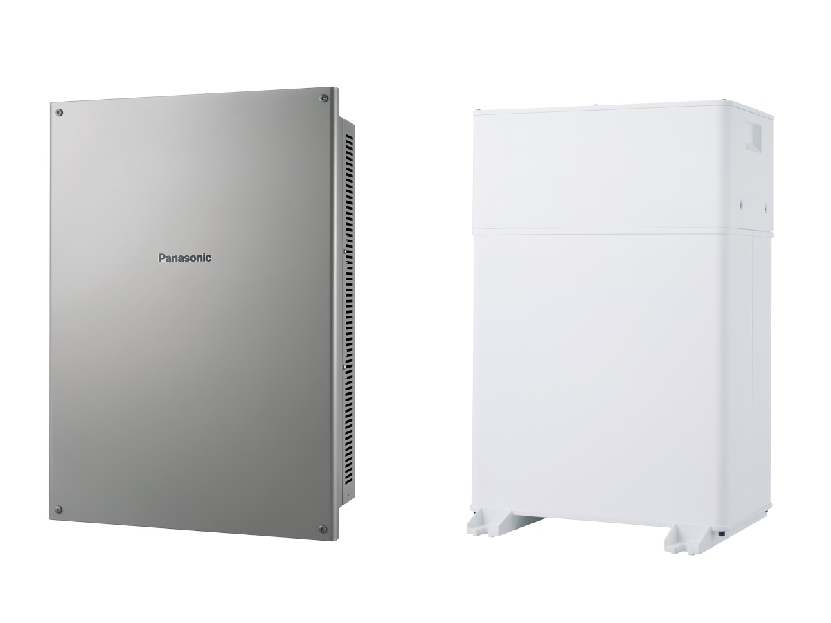 (右)パワーステーション、(左)リチウムイオン蓄電池ユニット