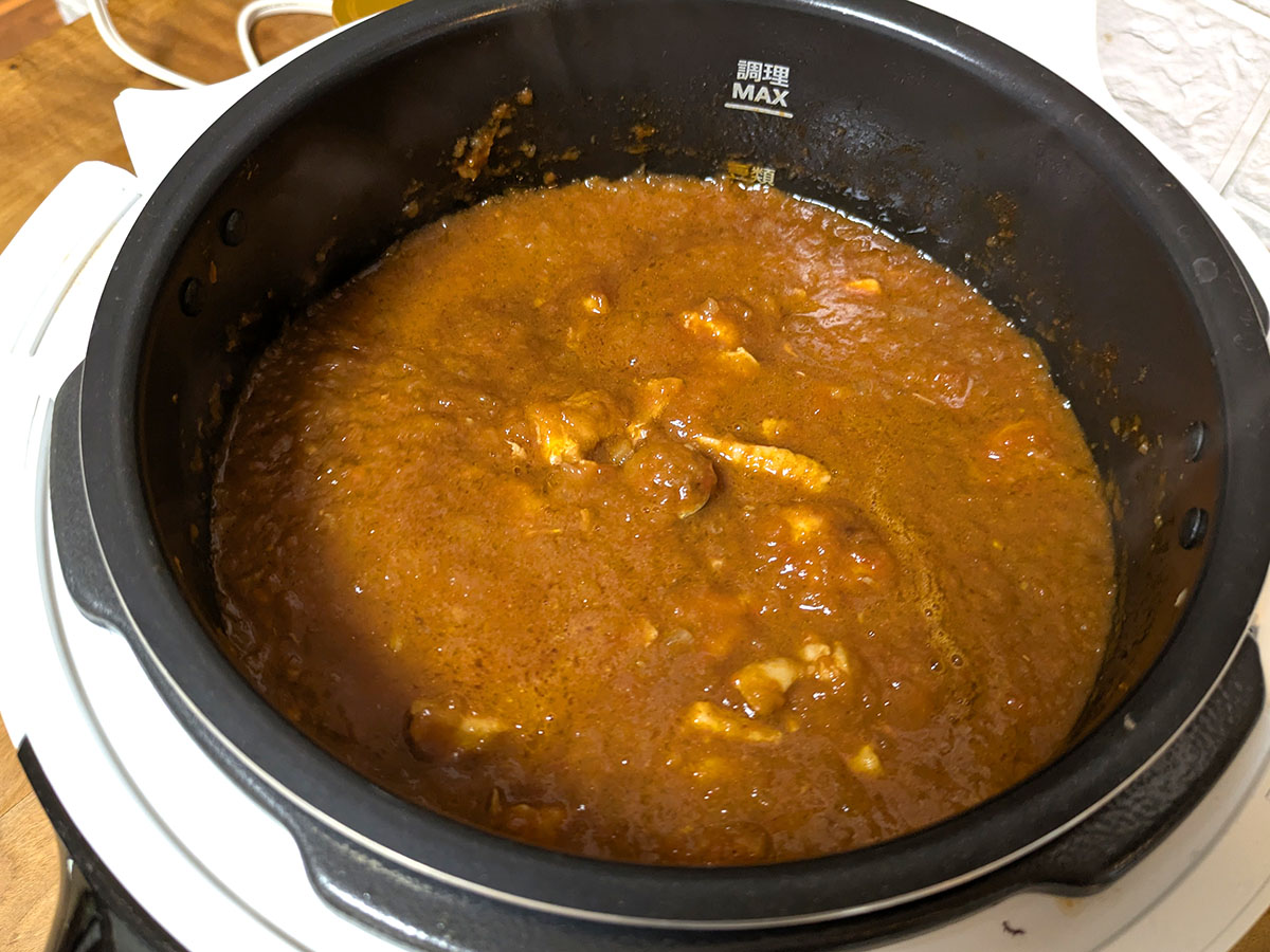 息子の好みにあわせてカレー粉ではなくて、後から市販のカレールーを投入しました