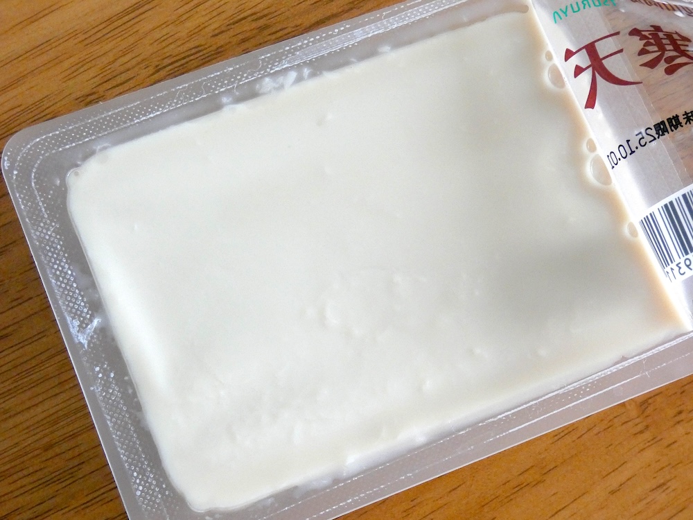 ツルッとしていて口あたりが良く、ほのかにコーヒーの風味も感じられる