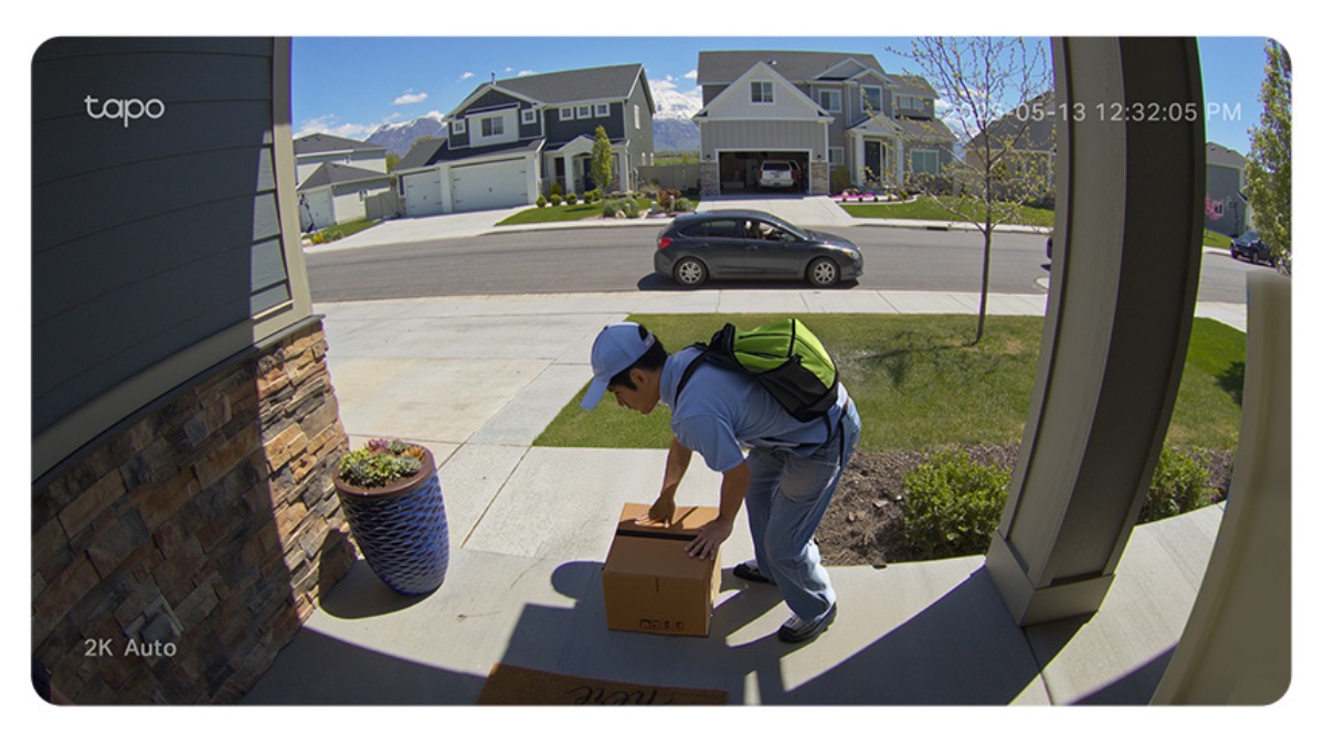 視野角160度の300万画素カメラを搭載
