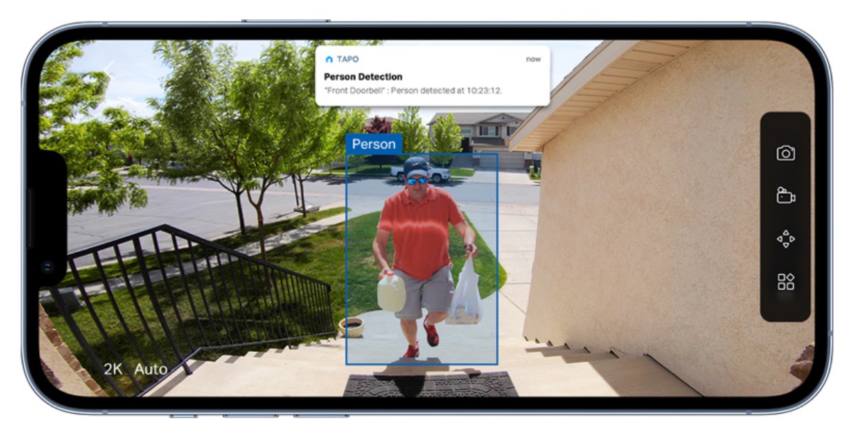 玄関前で人物を検知すると即座に通知を受け取れる