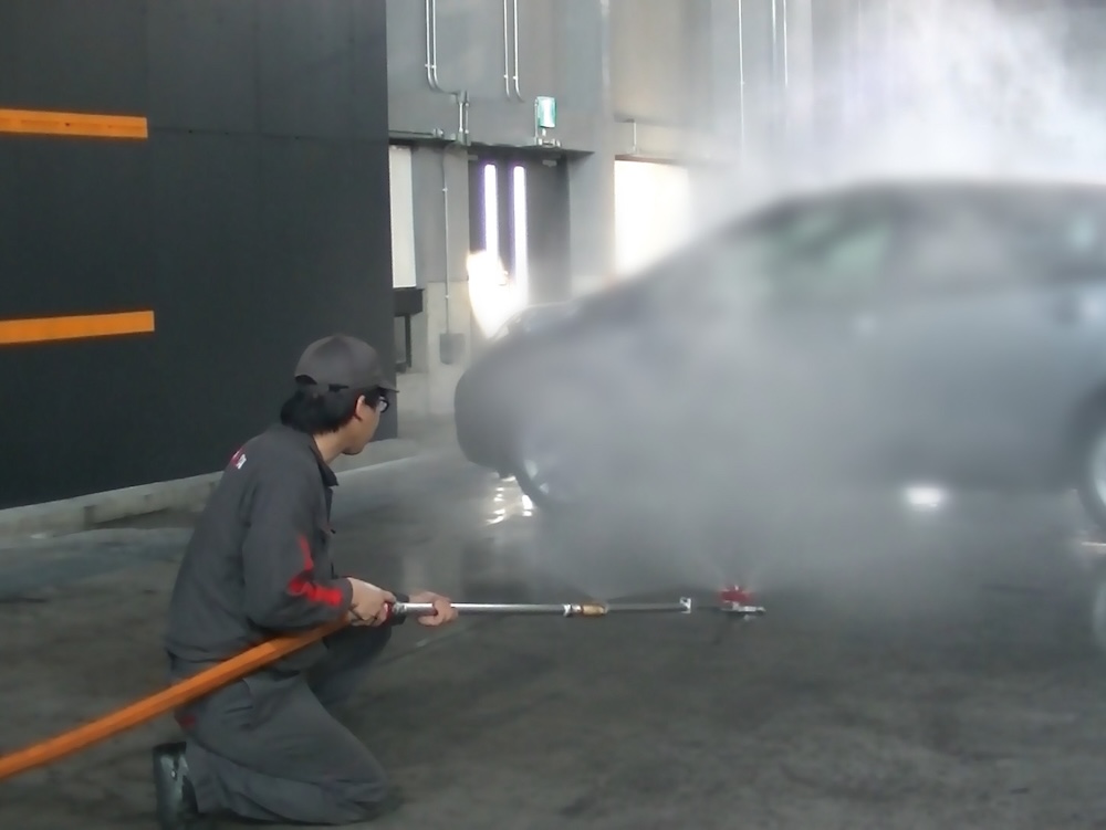 車両火災用ノズル「アクアサイクロン」