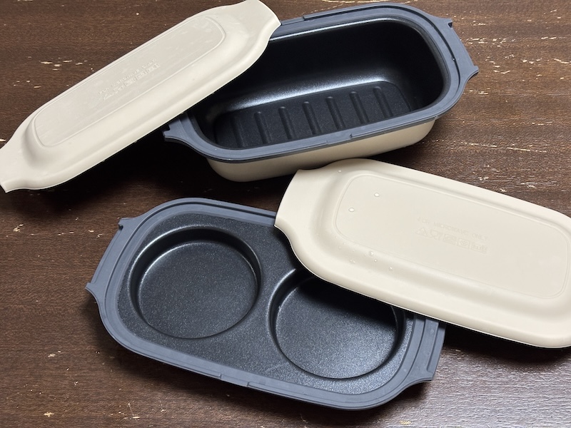 コメリ「Athena Life 電子レンジ調理でらくらくグリル ミニ深型」(上)と「同 ダブルプレート型」(下)