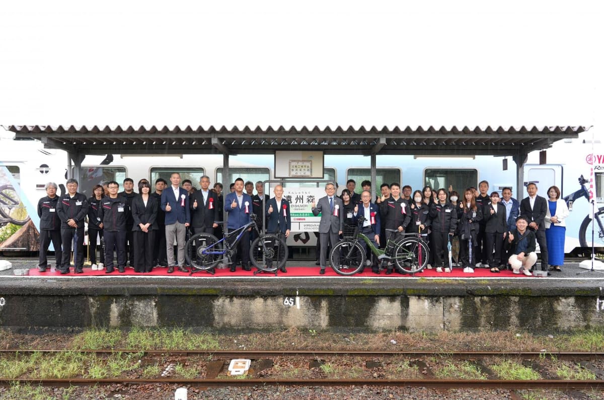 除幕式および出発式のイメージ