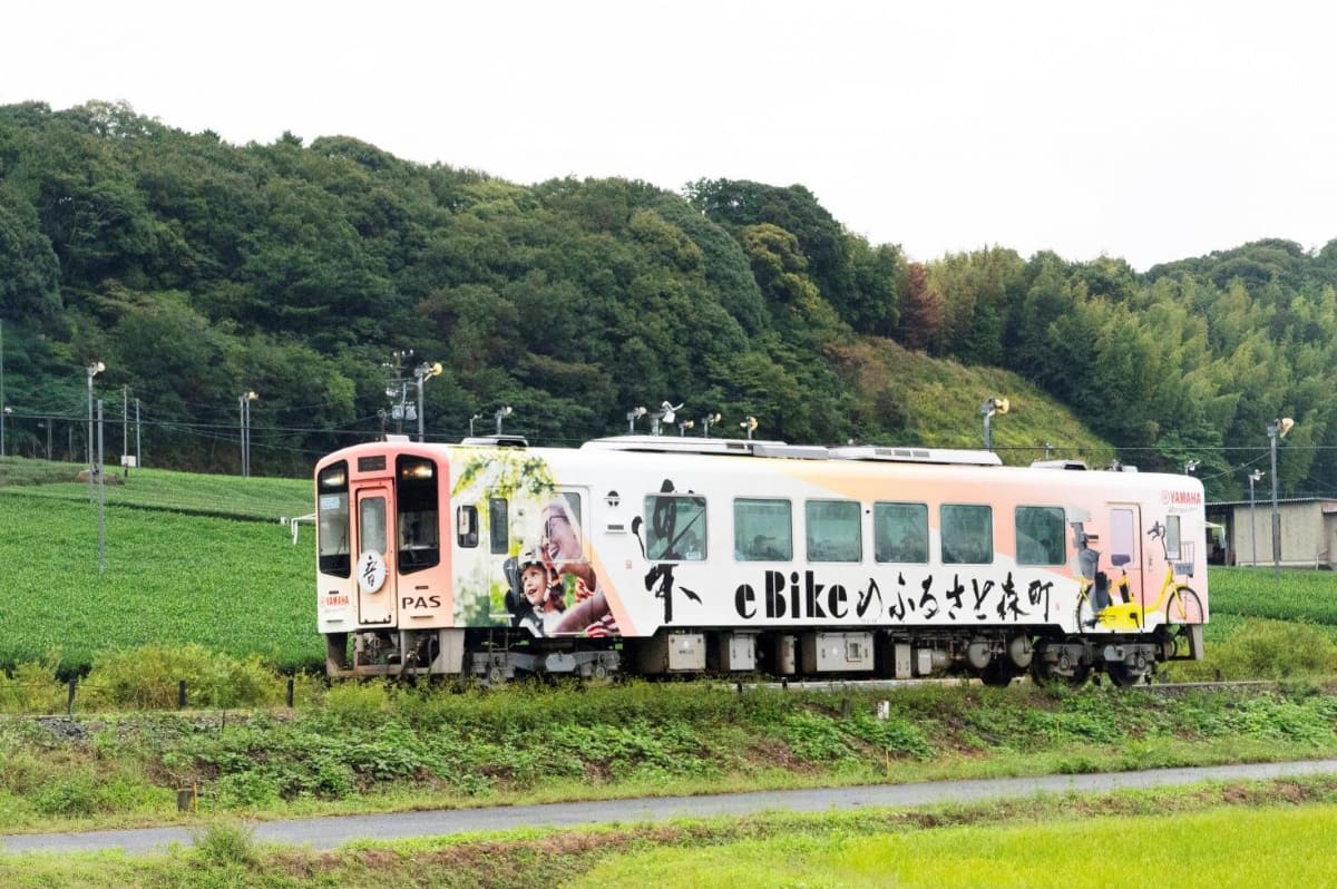 「eBikeのふるさと森町」号(南側面)