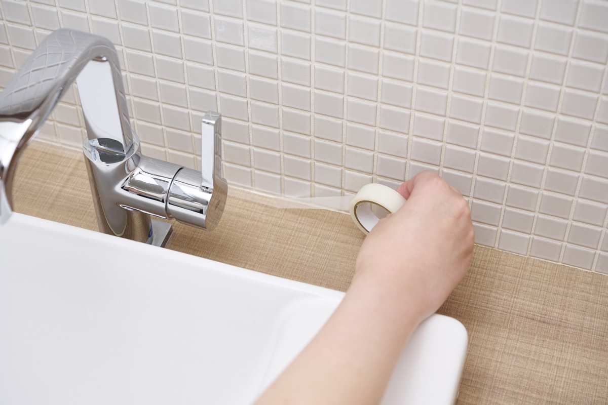 手袋なしで手軽にカビ対策ができる