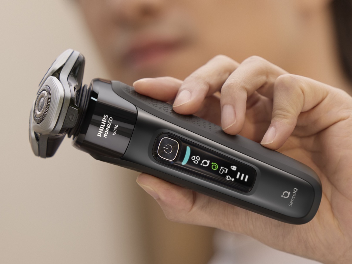 新シリーズ「フィリップスシェーバー i9000シリーズ」